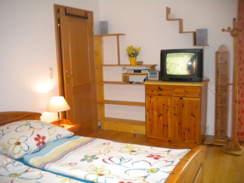 Ferienwohnung Anna Zechner Flattach Room photo